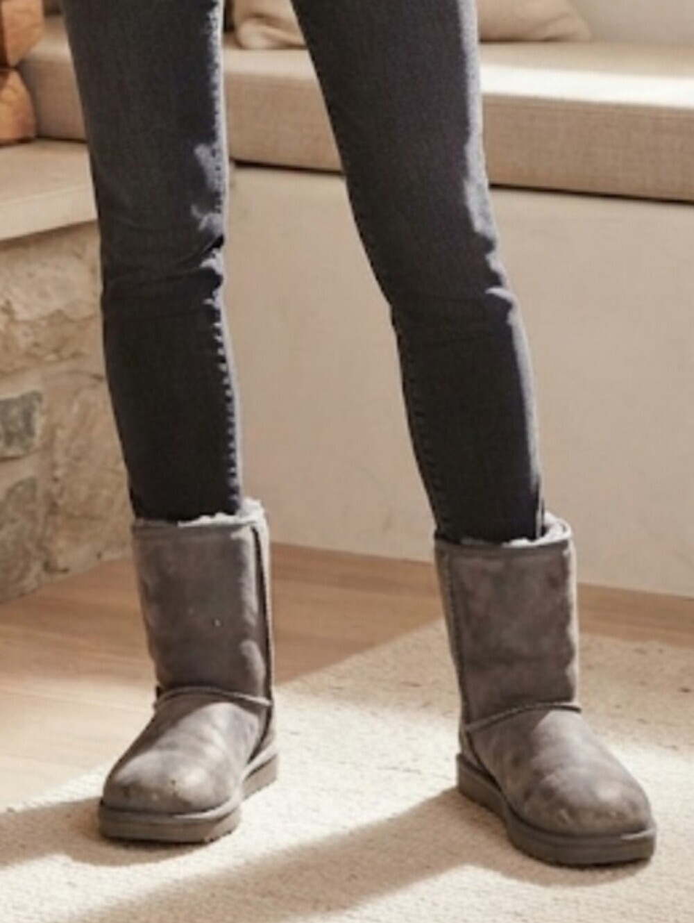 Ugg Australia Women 5825 Classic Short Leather Sheepskin Boots shoes sz 9